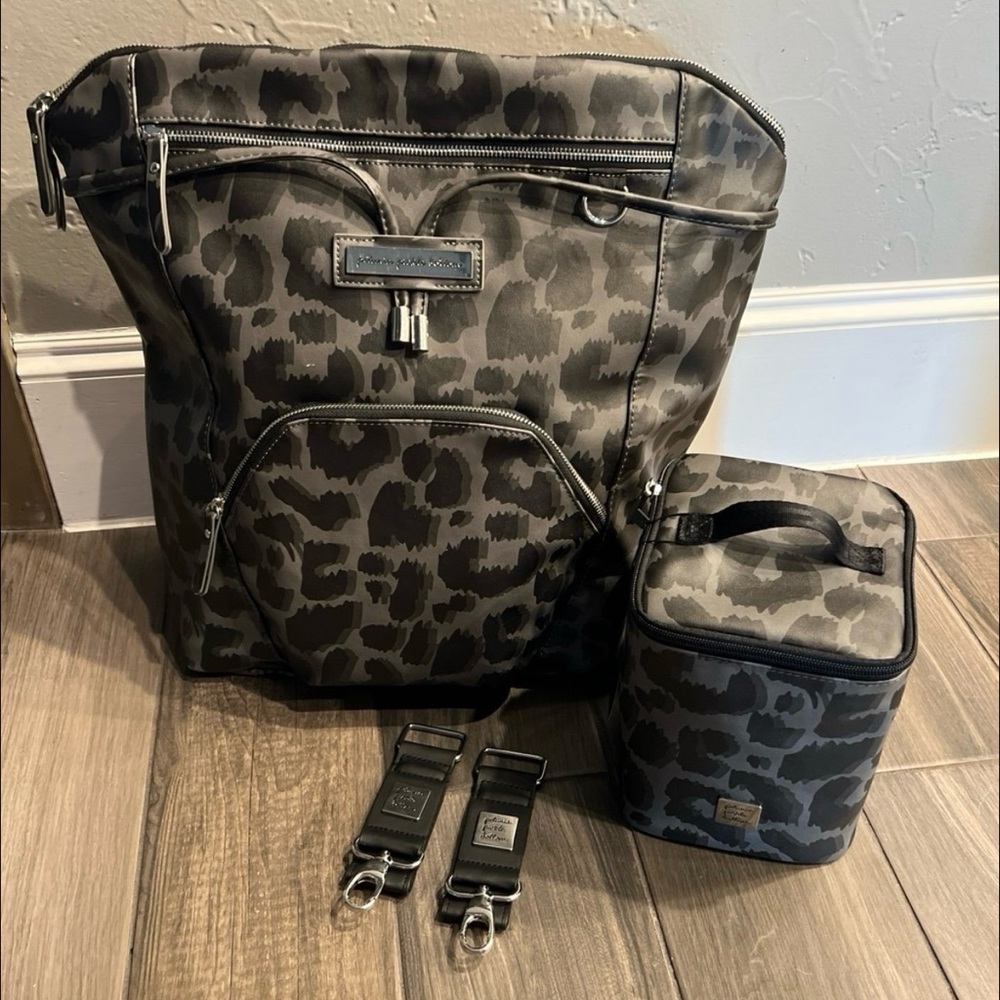 Petunia Pickle Bottom Diaper Bag